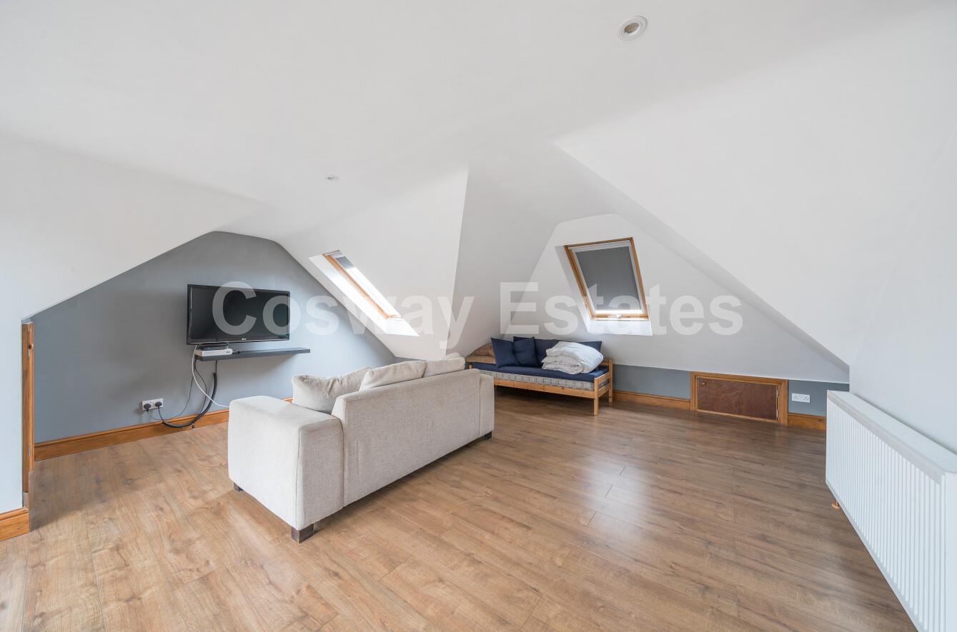 Stoneyfields Gardens, Edgware, HA8, Edgware